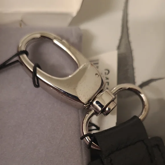 GUESS Black and Silver Watch with Keychain - Picture 6 of 10